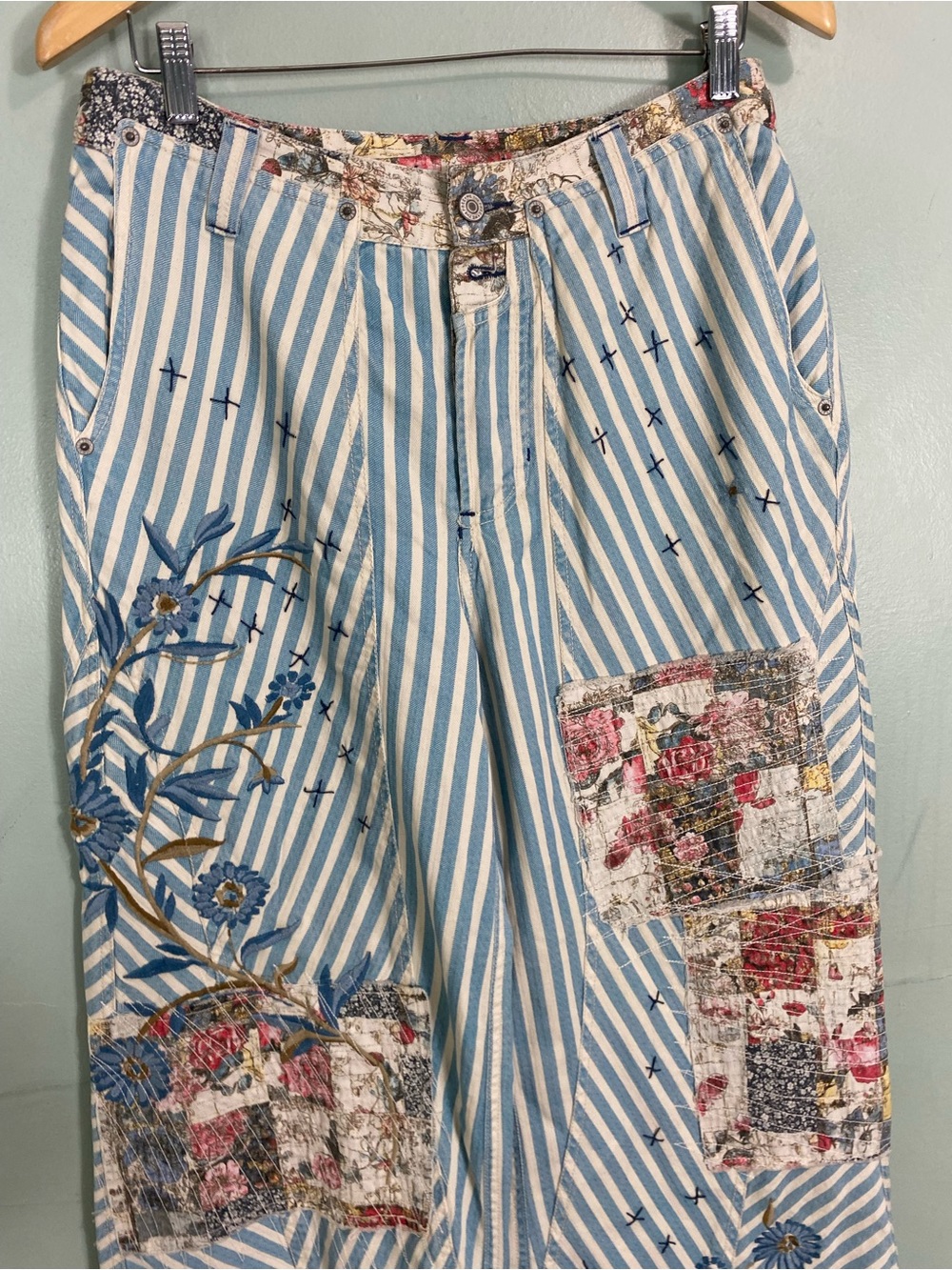 Free People Runyon Parched Craft Pants Striped Blue Ivory Floral Sz 10 Patchwork - Picture 3 of 7